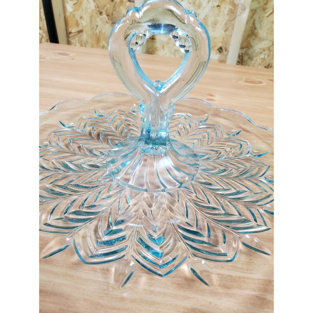 JEANETTE GLASS FEATHER TIDBIT COOKIE SANDWICH TRAY W/ CENTER HANDLE LIGHT BLUE